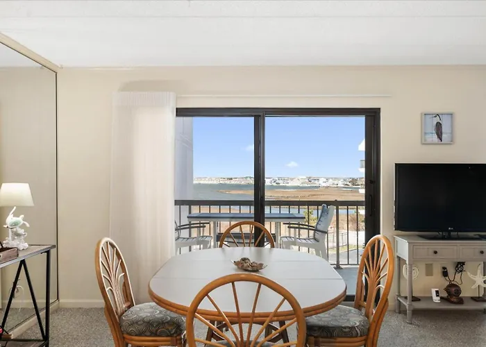 Holiday home With Outdoor Pool And Balcony!